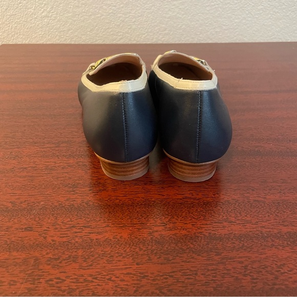 Talbots Estelle Navy Blue White Leather Trim Chain Loafers Flats - Picture 5 of 10